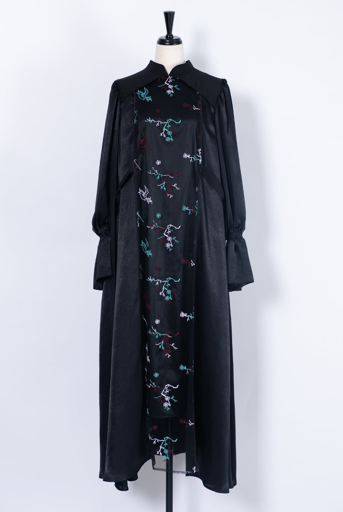 Traditional Pattern Embroidery Dress BLACK