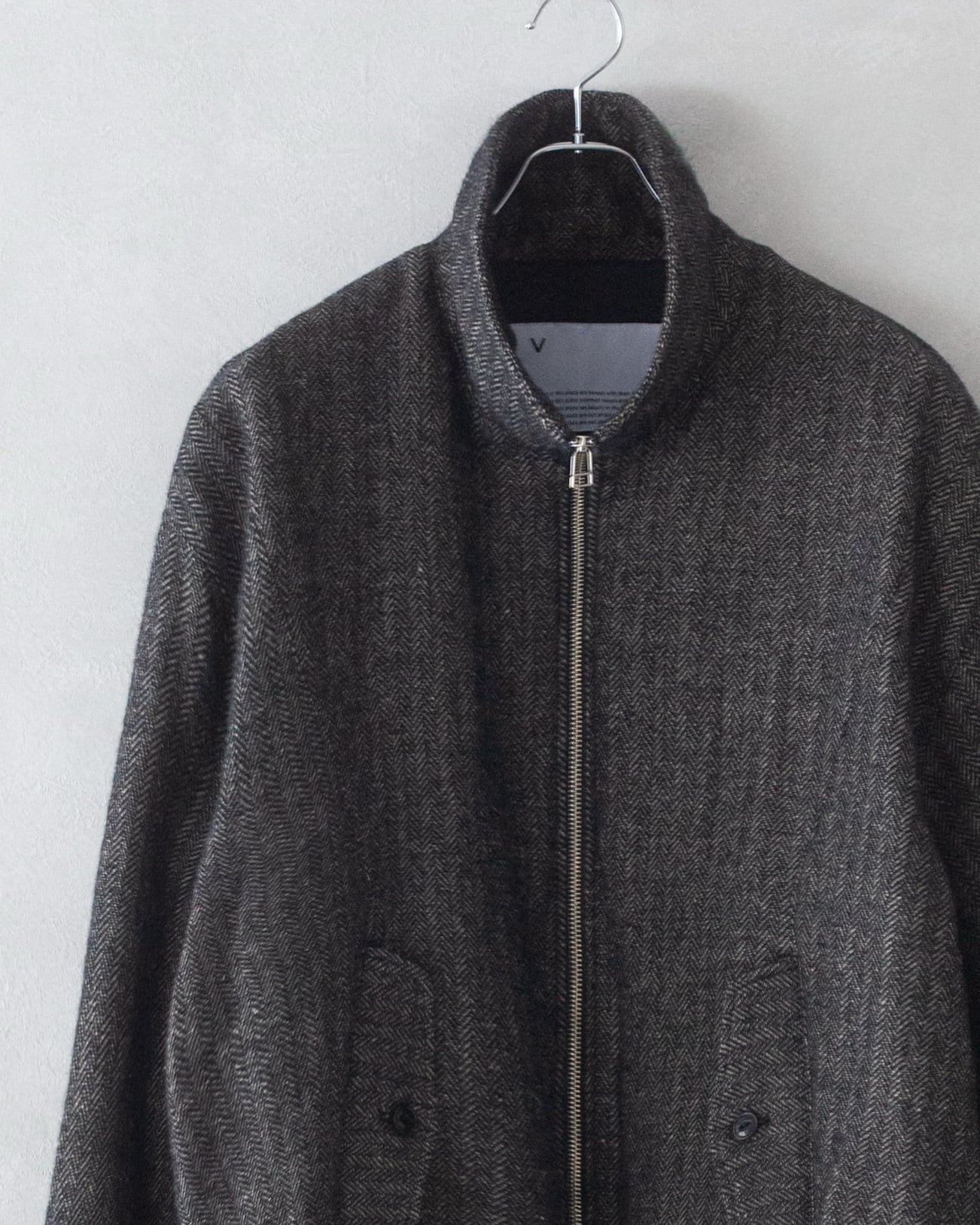 VOAAOV WOOL LINEN HERRINGBONE Blouson BLACK | nua