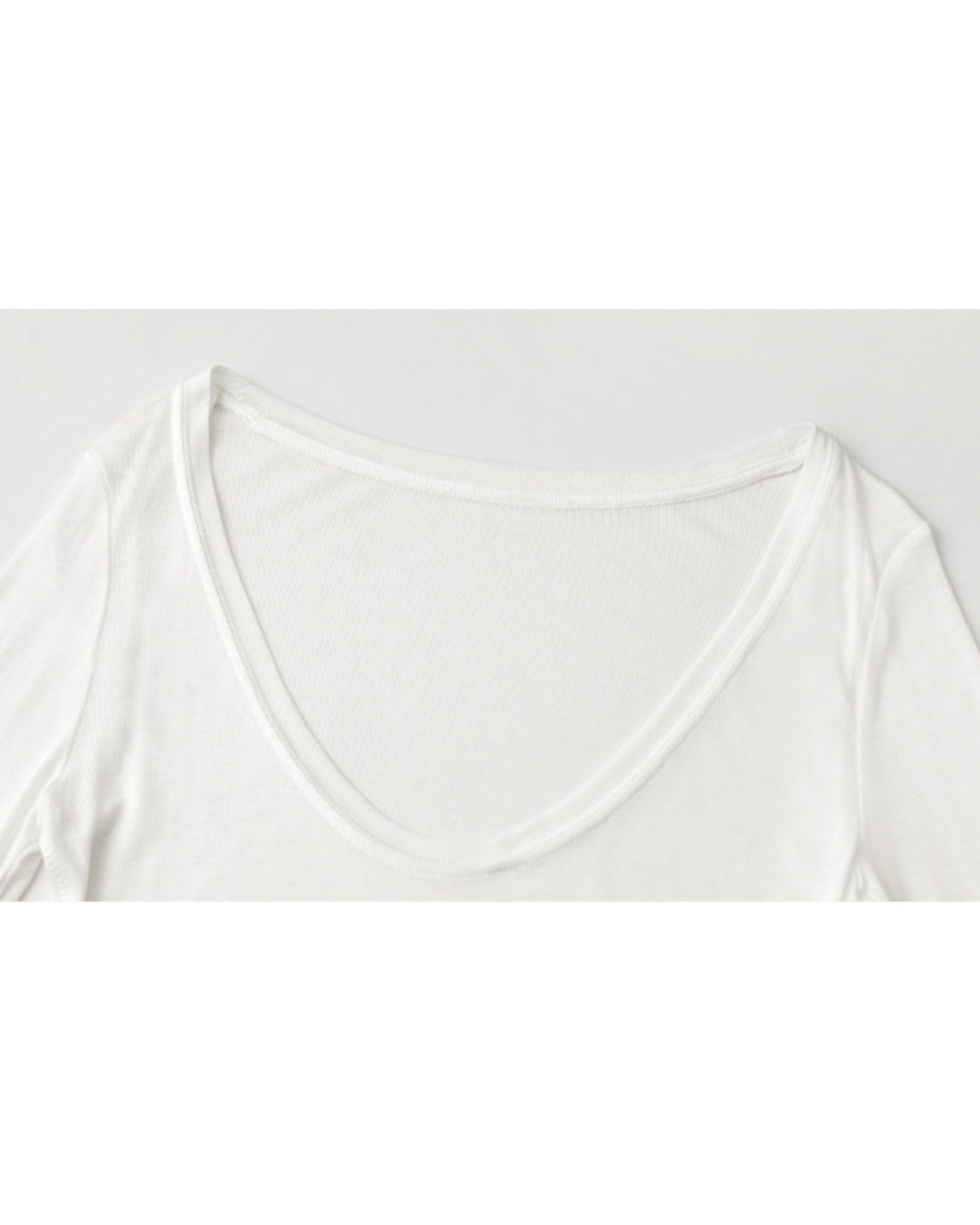 V-neck long sleeve sheer t-shirt L0135