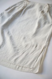 【suie】Bamboo linen skirt/バンブーリネンスリットスカート(シルバーグレー)