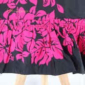 フラダンス 衣装 ワンピース ドレス ブラック系 ピンク系 ツーカラー スリット パフスリーブ ハイビスカス柄 モンステラ柄 かわいい 華やか 鮮やか 黒 ダンス衣装 ハワイアンダンス レディース ハワイアン アロハ ハワイアンプリント ダンス レッスン 練習