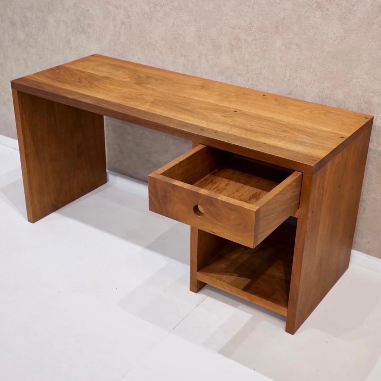 マスターウォール ユニゾンデスク MasterWal UNISON DESK アカセ木工 