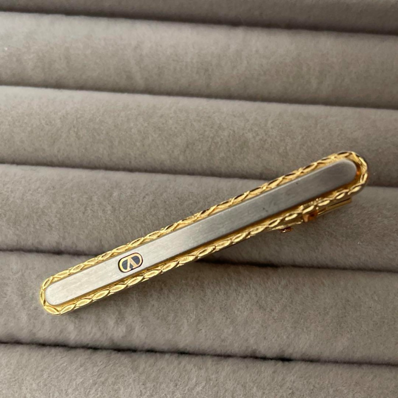 Valentino Garavani ネクタイピン