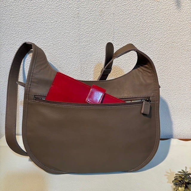 B.stuff　再入荷！被せシンプルショルダー