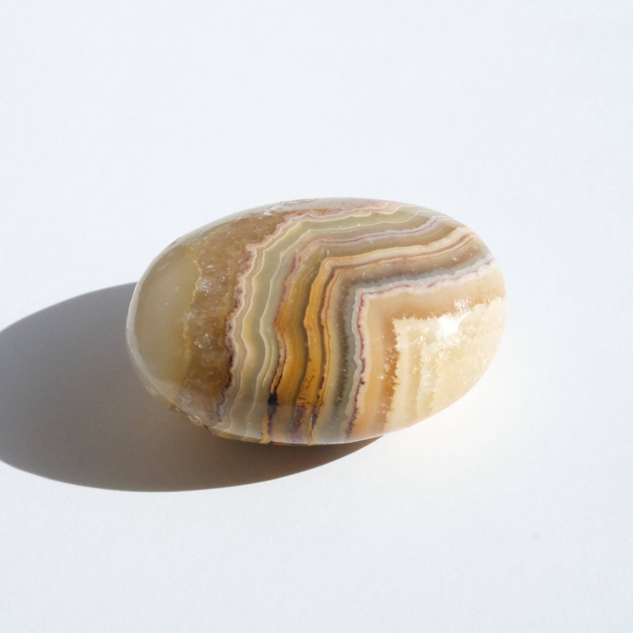 イエロークレイジーレースアゲートの小さな握り石 〇 縞瑪瑙（しま