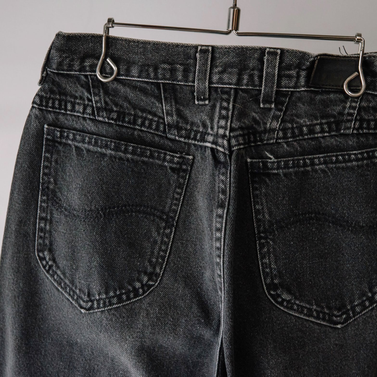 Lee ブラックテーパードデニム W30 L28 made in USA【1009A63 Lee ブラックテーパードデニム W30 L28 made in USA【1009A63