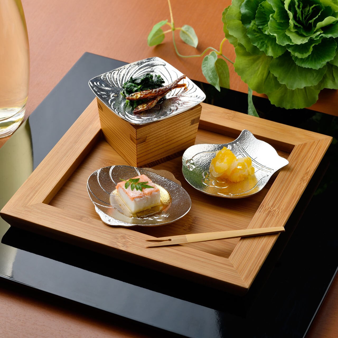 縁起物をモチーフにした錫製の皿》福楽まめ皿（小槌）｜銀雅堂 | 生活