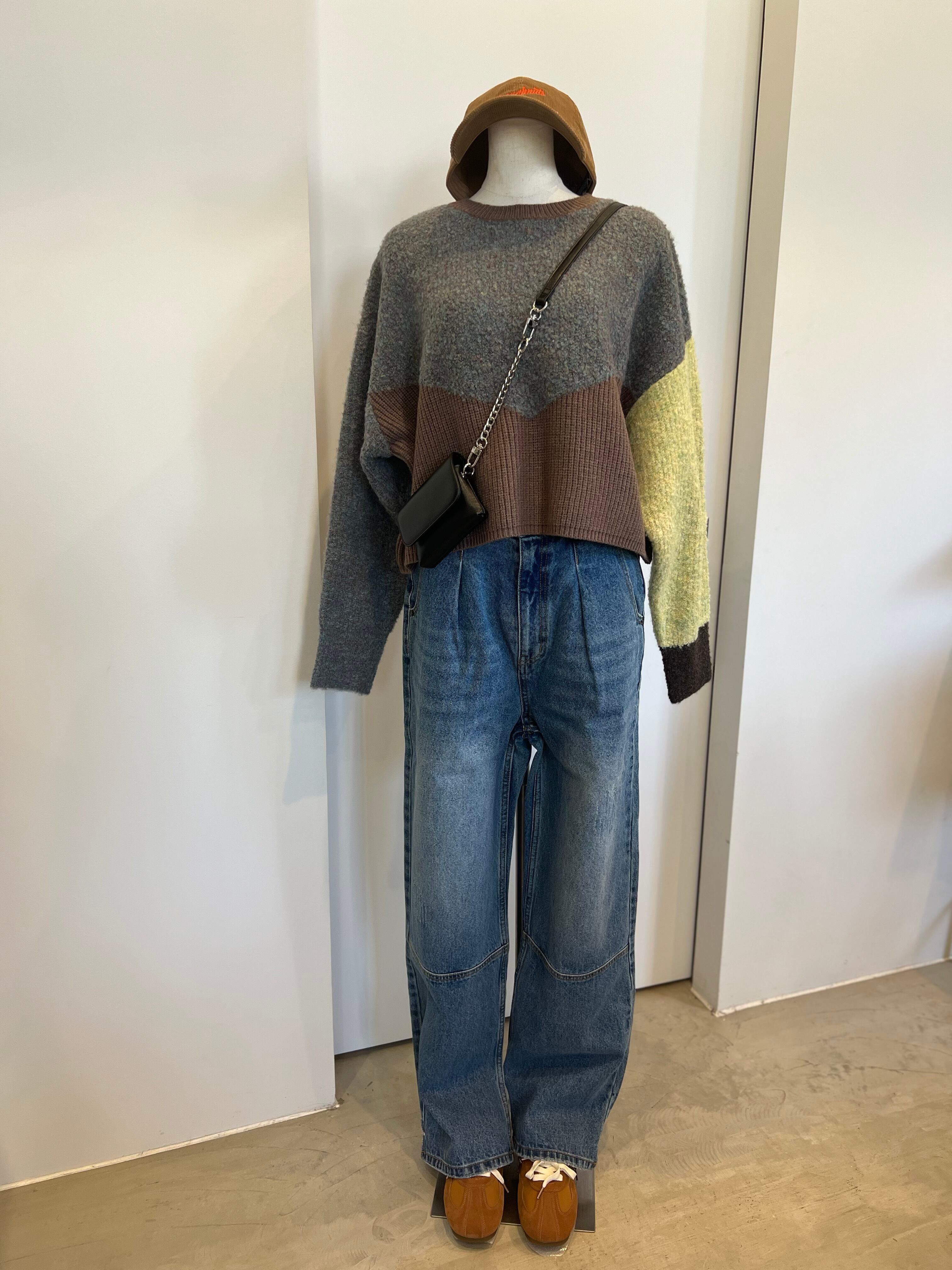 【SELECT】カラーブラックショート丈ニット　29-0451