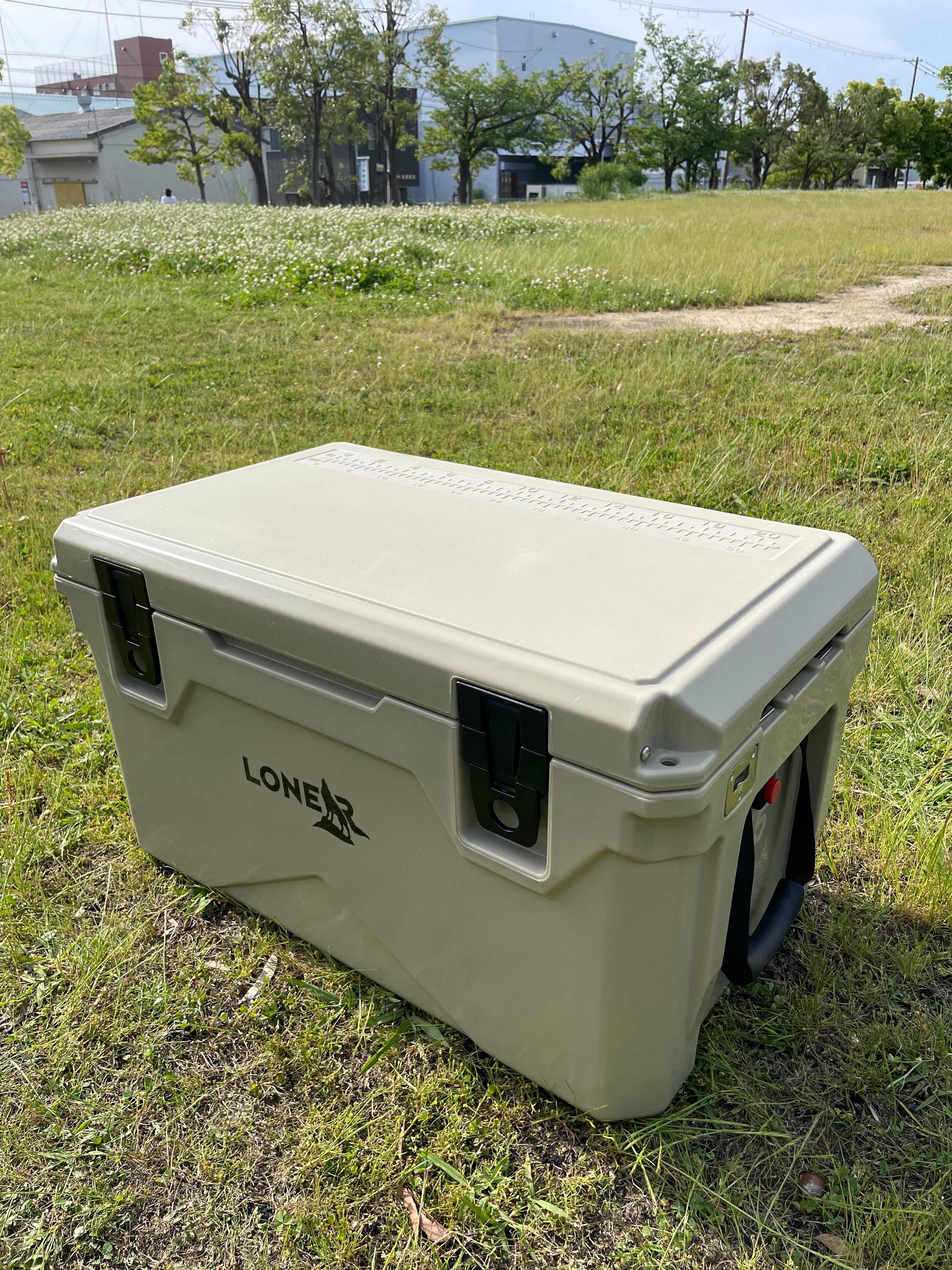 LONER】ICE Region cooler(アイスレギオンクーラー)45QT Tan(タン