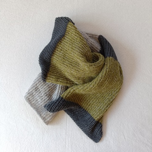 ピスタチオランダムボーダーマフラー