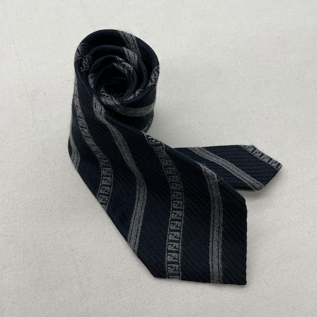 FENDI】necktie フェンディ ネクタイ 黒 イタリア製 | no pain no gain 
