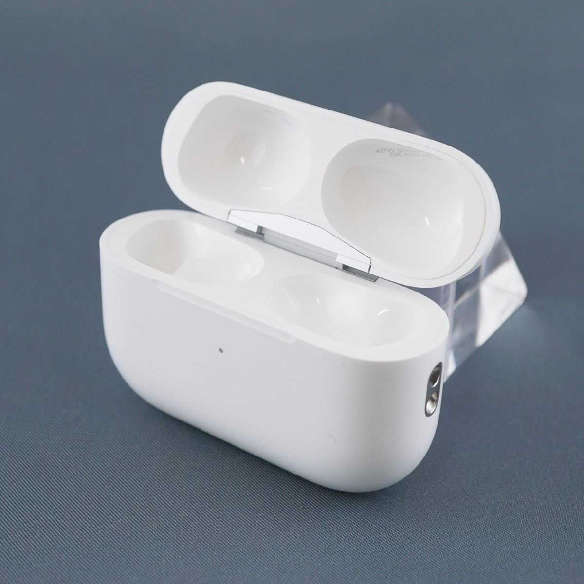 AirPods is Pro 第2世代 充電ケースのみ AirPods Pro 第2世代 充電ケース