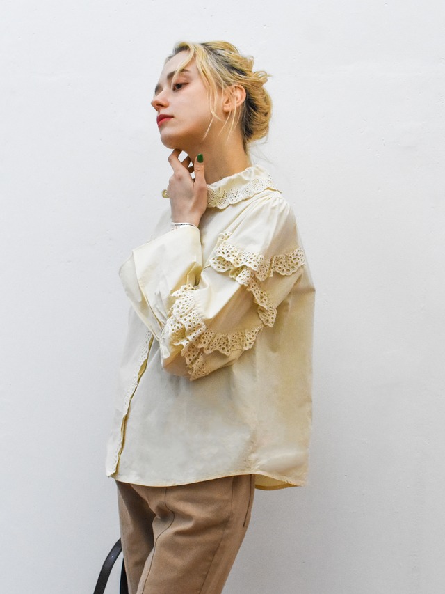 cotton lace blouse（yellow beige）