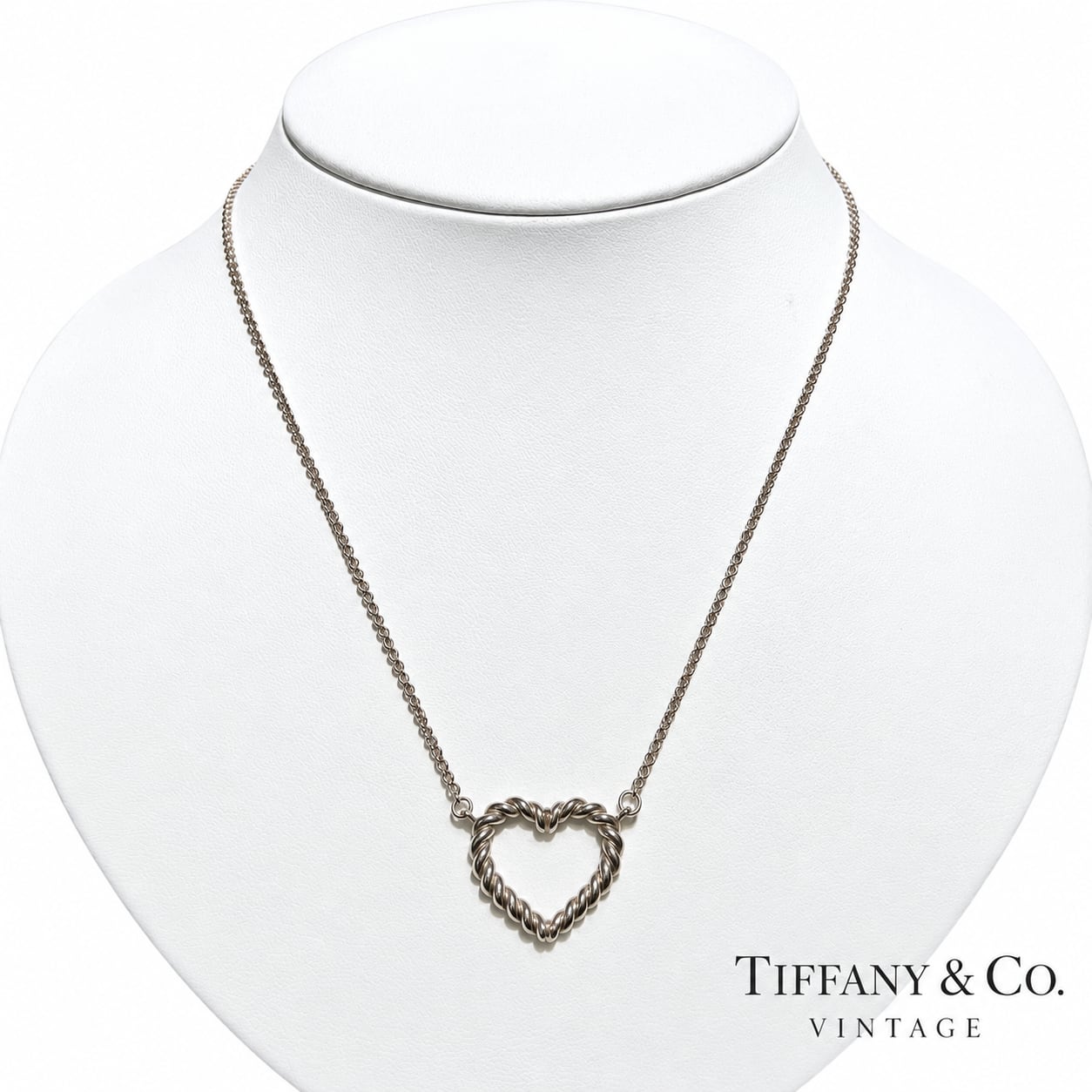 希少 ティファニー デビルハート ネックレス 925 チェーン付き 特集掲載【TIFFANY&CO.】2128ツイストハート ネックレス／シルバー925