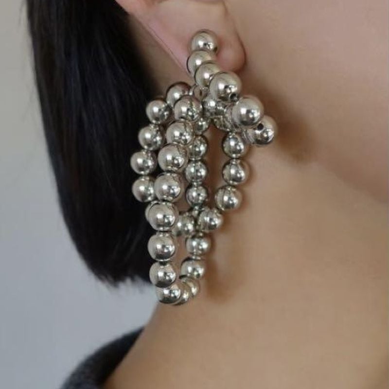 Metal bead connected pierce V2279