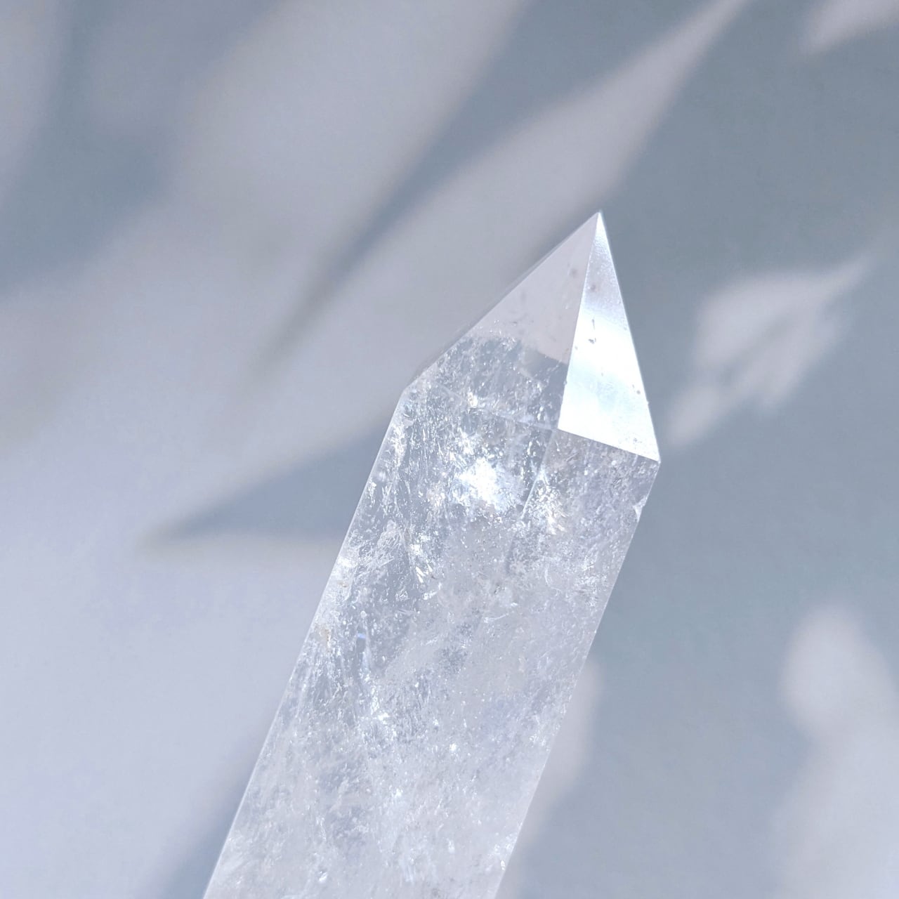 サシ入り ヒマラヤ水晶ポイントB | クリアクォーツ | 六角柱 | 天然石