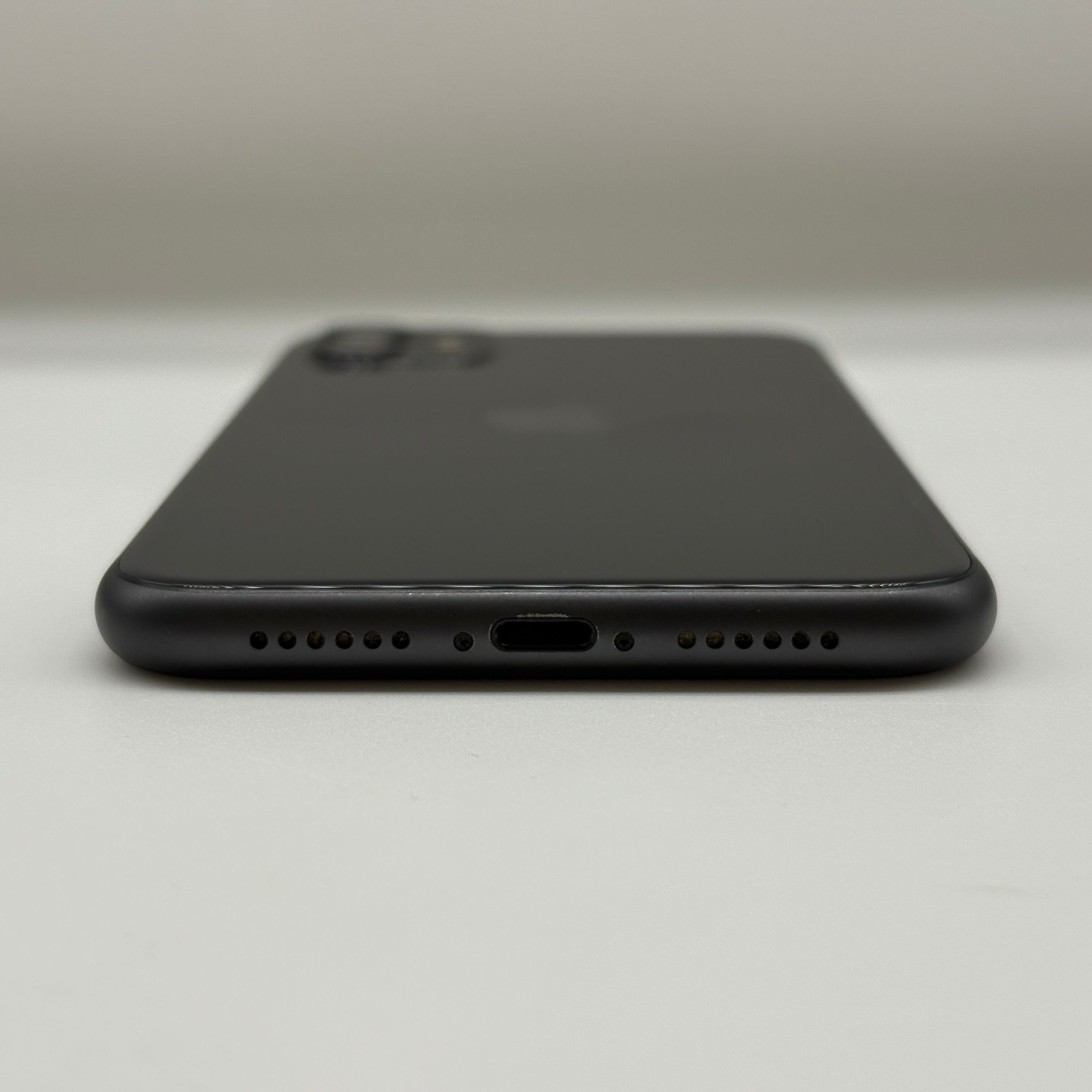 iPhone11 128GB ブラック アイフォン本体 SIMフリー SIMロック解除済み