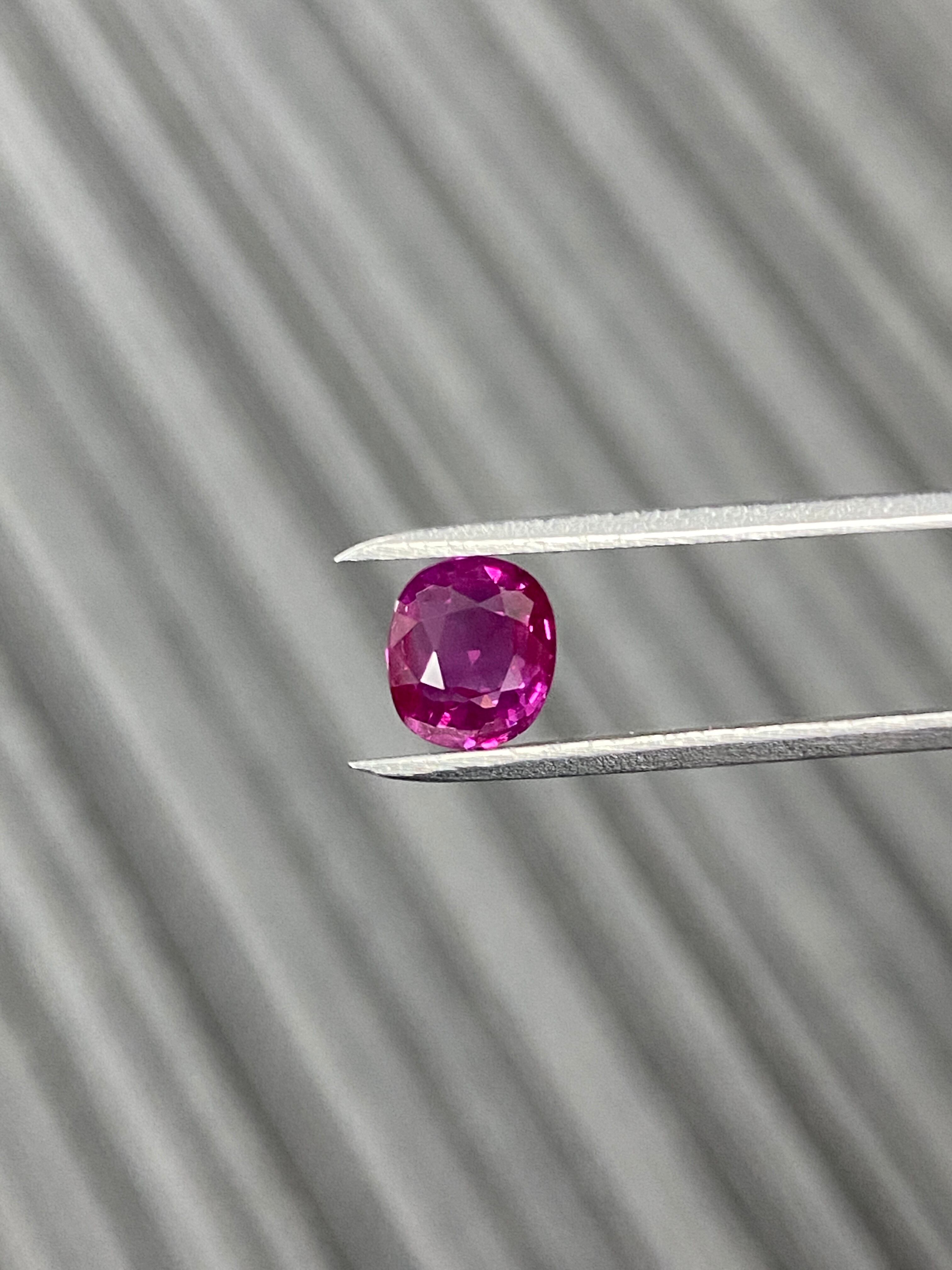 ミャンマー産　ルビー(加熱) 2.01ct AIGS鑑別書付き