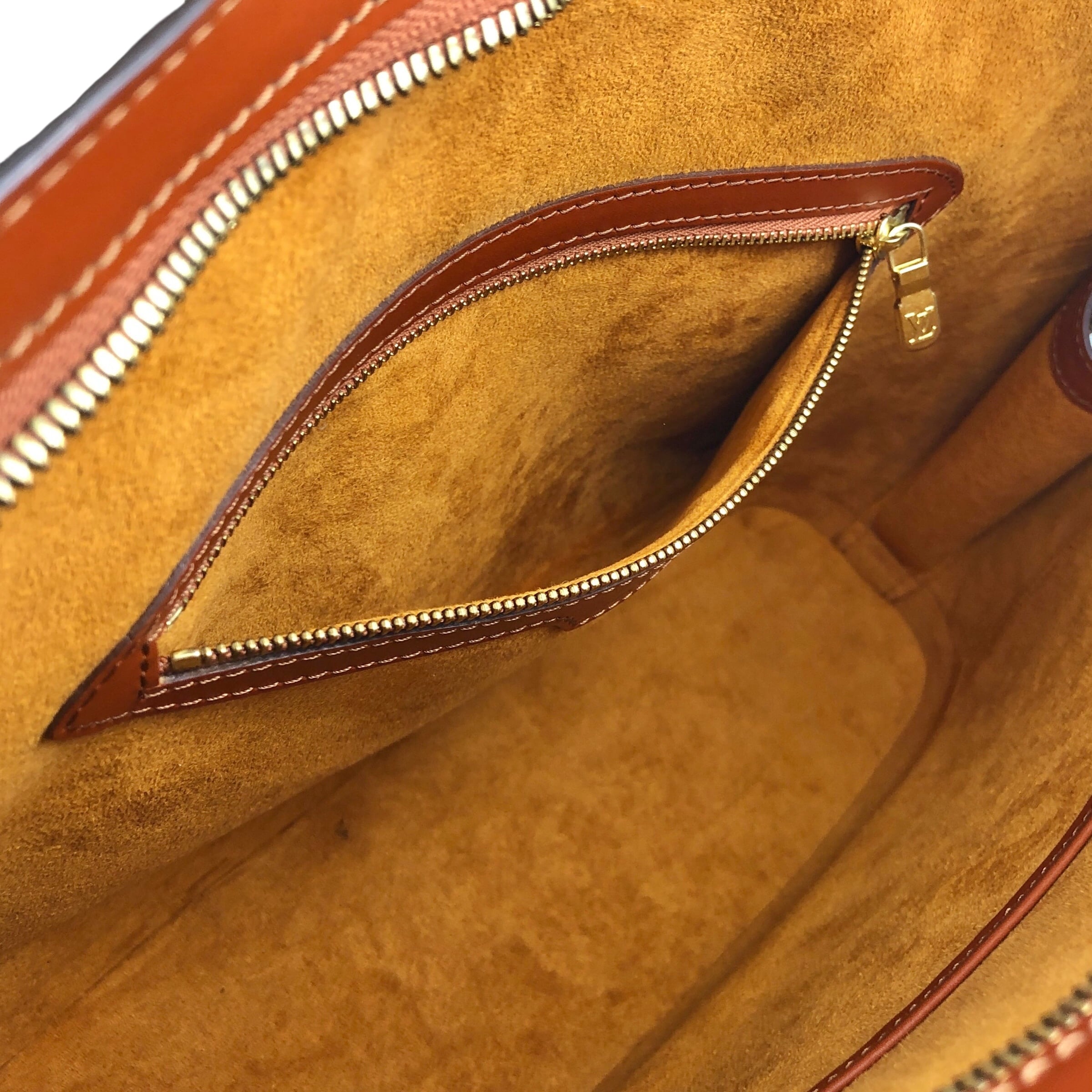 ルイヴィトン LOUIS VUITTON リュサック M52283  エピ カバン トートバッグ 肩掛け ショルダーバッグ エピレザー ケニアブラウン ブラウン LOUIS VUITTON ルイヴィトン エピ トートバッグ ブラウン レザー