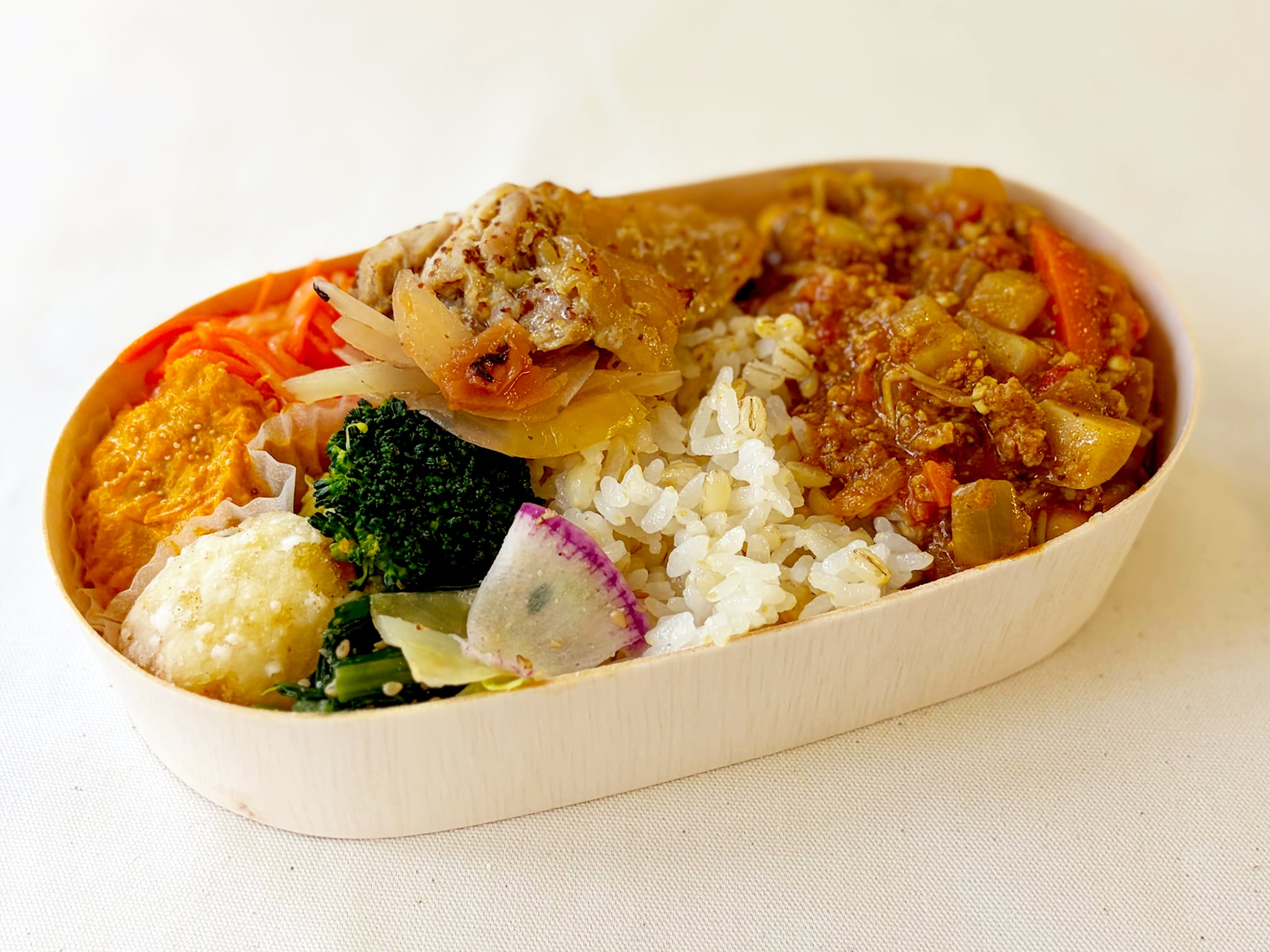 春野菜ときのこの発酵カレー弁当