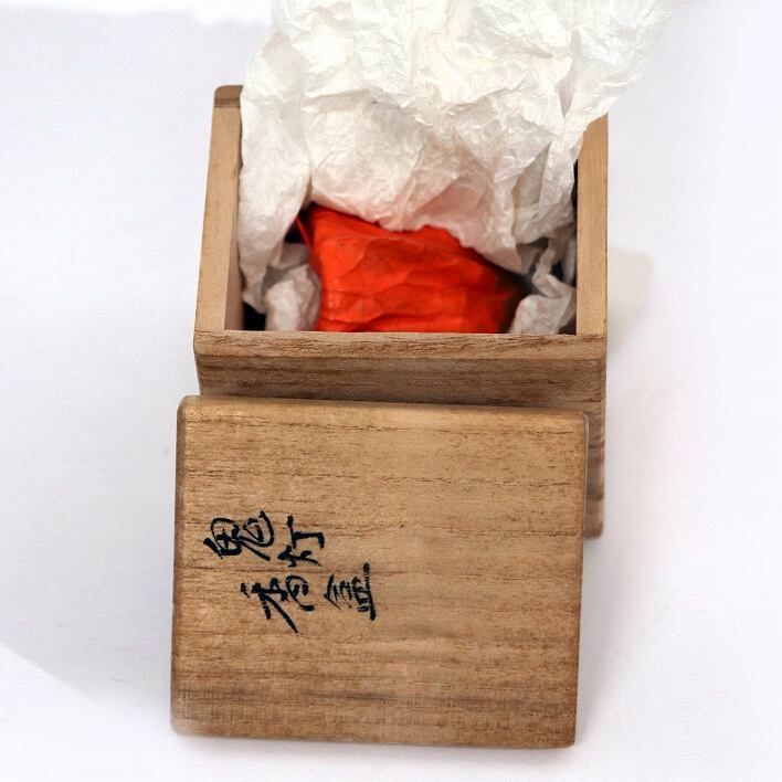 乾漆　鬼灯　ほおずき　香合 乾漆鬼灯（ほおずき）香合 畦地多喜翁造 共箱 : 茶道具商 越中屋