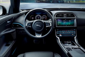 Jaguar In Control Touch Pro / Touch Screen Navigation 3th Gen 対応TVキャンセラー