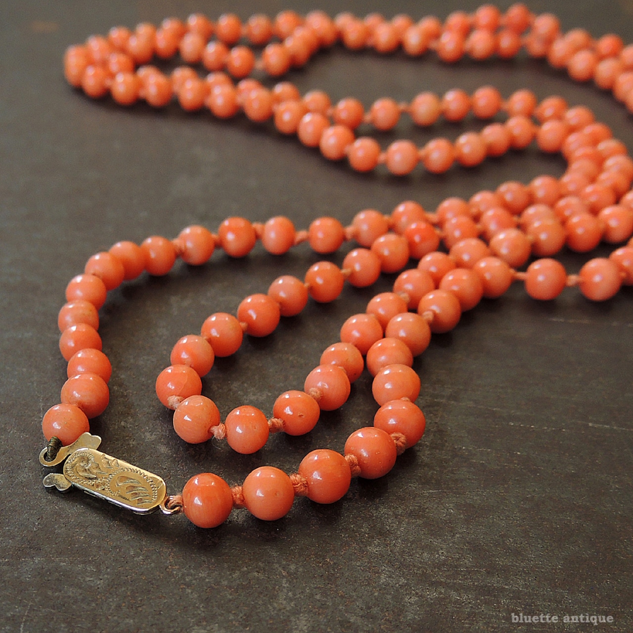 英国アンティークジュエリー 9ctゴールド コーラル ロングネックレス(ソーティングメモ付)