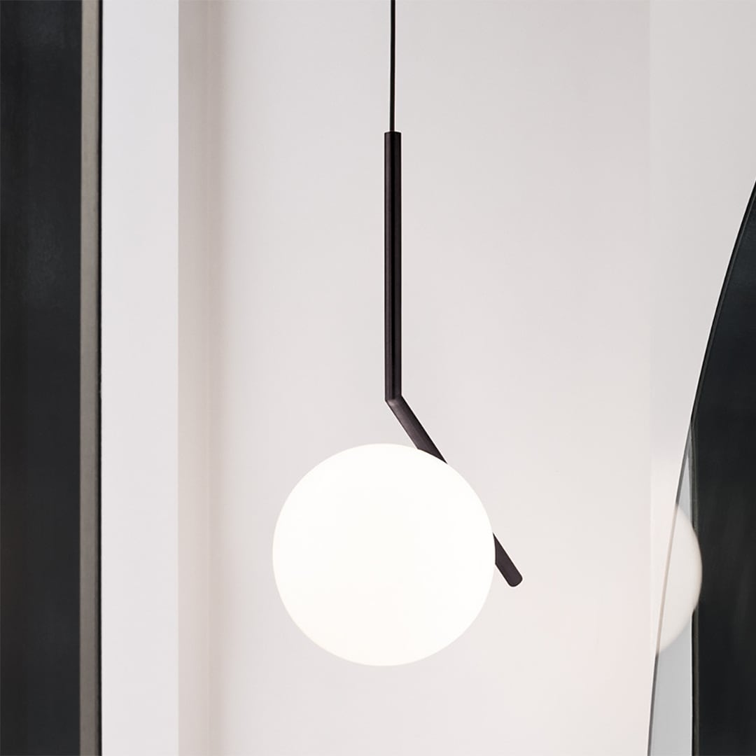【中古美品】FLOS ペンダントライト S1 ホワイト おしゃれ tatou FLOS Tatou S1 / フロス タトゥー S1 - インテリア・家具通販【FLYMEe】