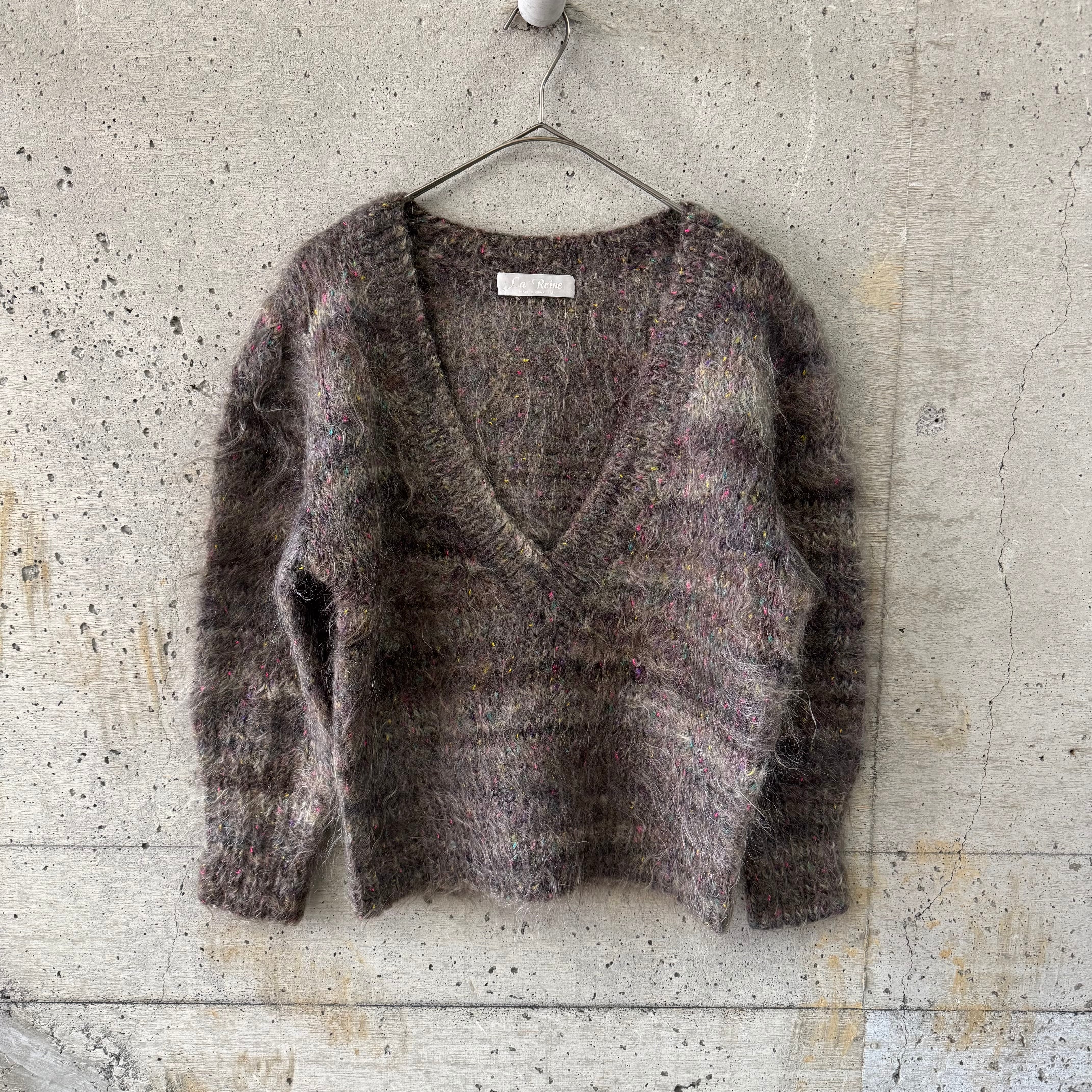 Gray deep V-neck knit