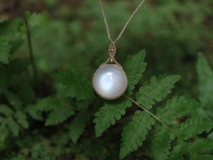 ムーンストーン　ペンダント