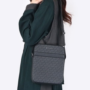 マイケルコース MICHAEL KORS ショルダーバッグ メンズ COOPER FLIGHT BAG コーティングキャンバス ブラック 斜め掛け 37F2LCOL6J BLACK