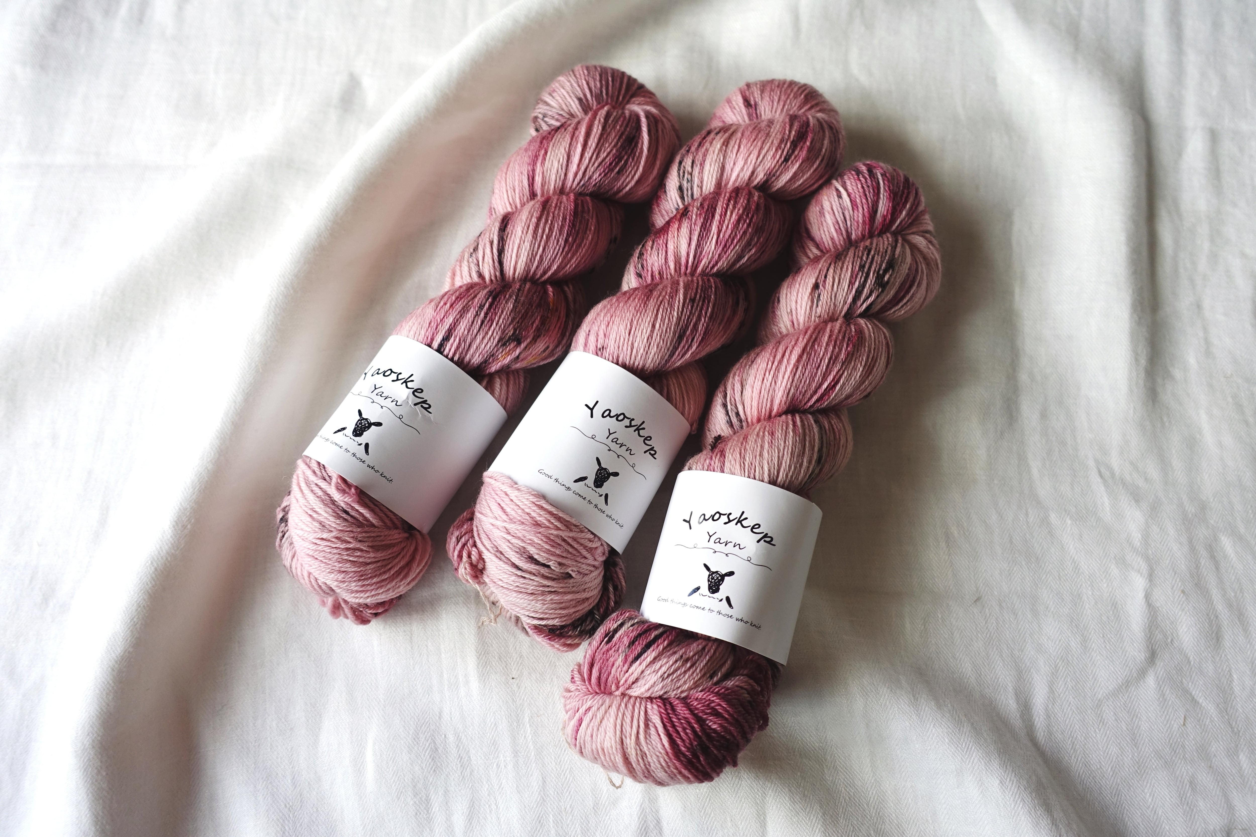 手染め毛糸]SperwashMerino100_4PLY_Raspberry Dream | 手染め毛糸の