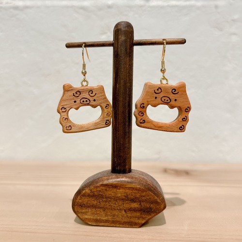 シーサーピアス