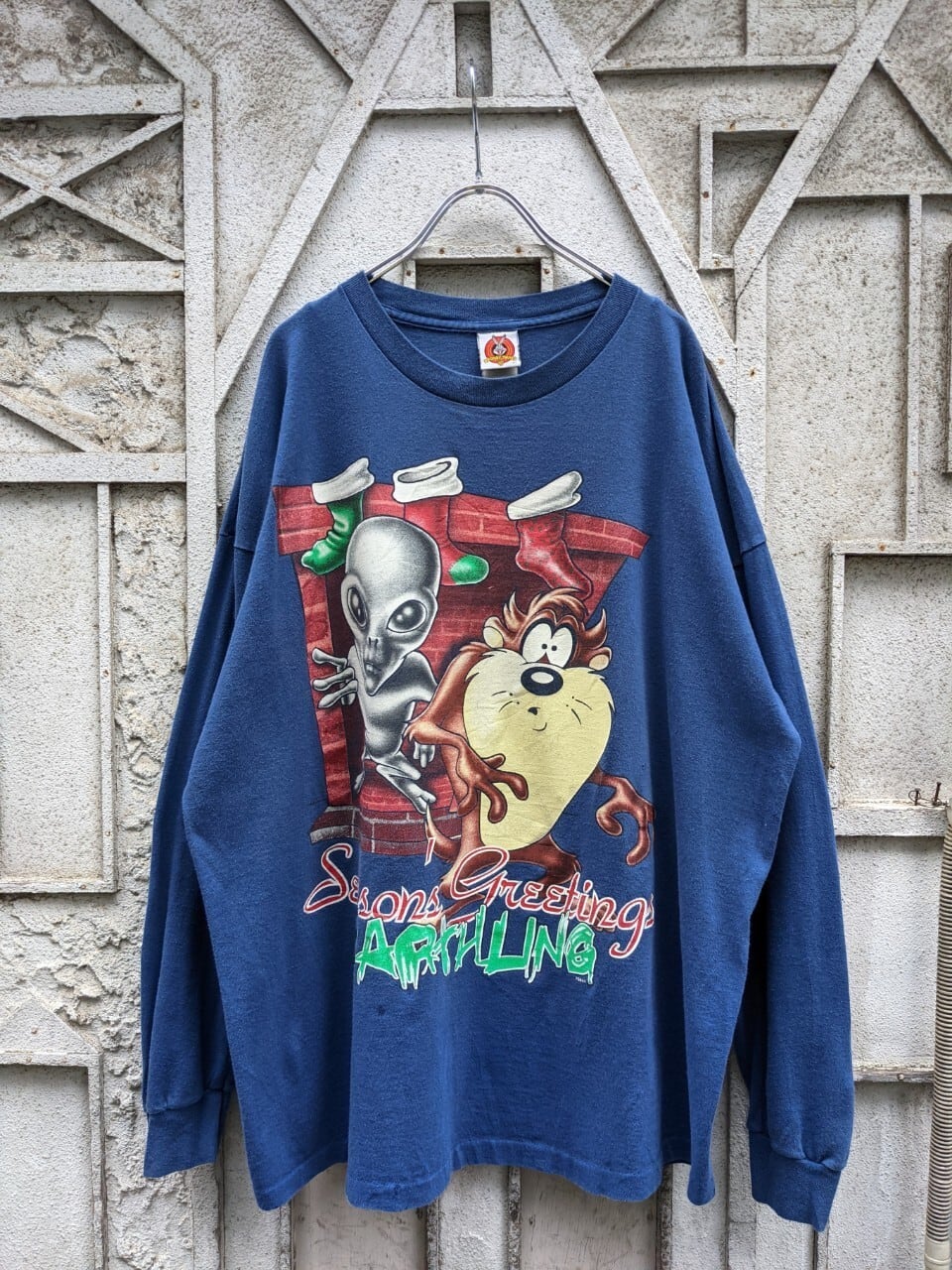 "TASMANIAN DEVIL" alien print L/S vintage