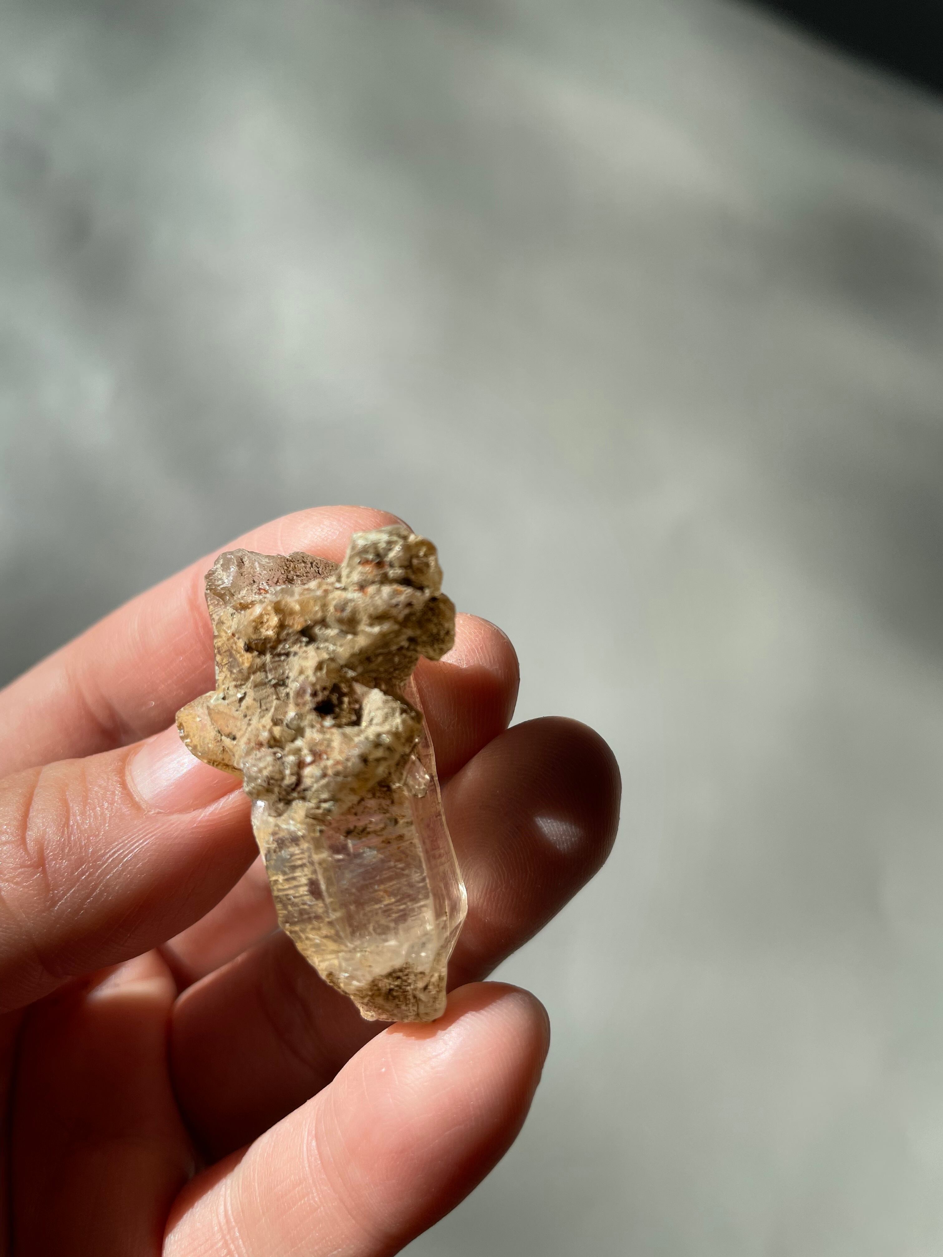 パキスタン　ギルギット　スカルドゥ産　ヒマラヤ水晶　マニフェステーション　ゴールデンヒーラー