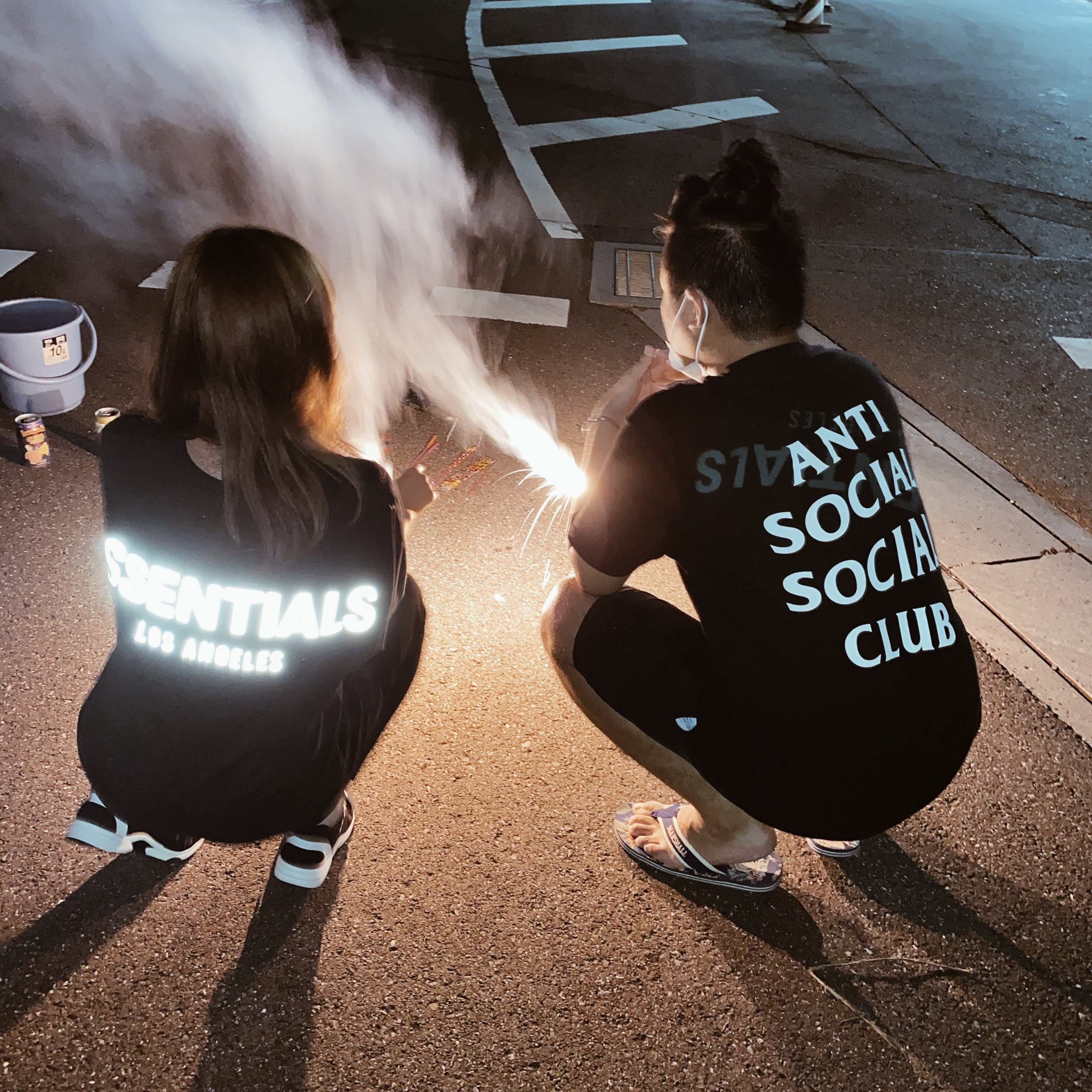LA限定ESSENTIALSエッセンシャルズリフレクター半袖Tシャツ | LIFE is