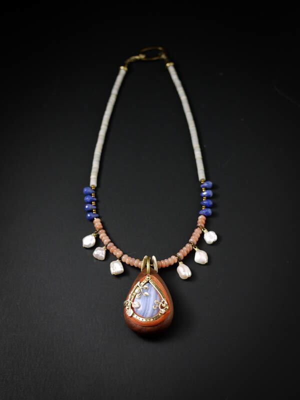 【縞瑪瑙とウォルナットの首飾り】N309-1