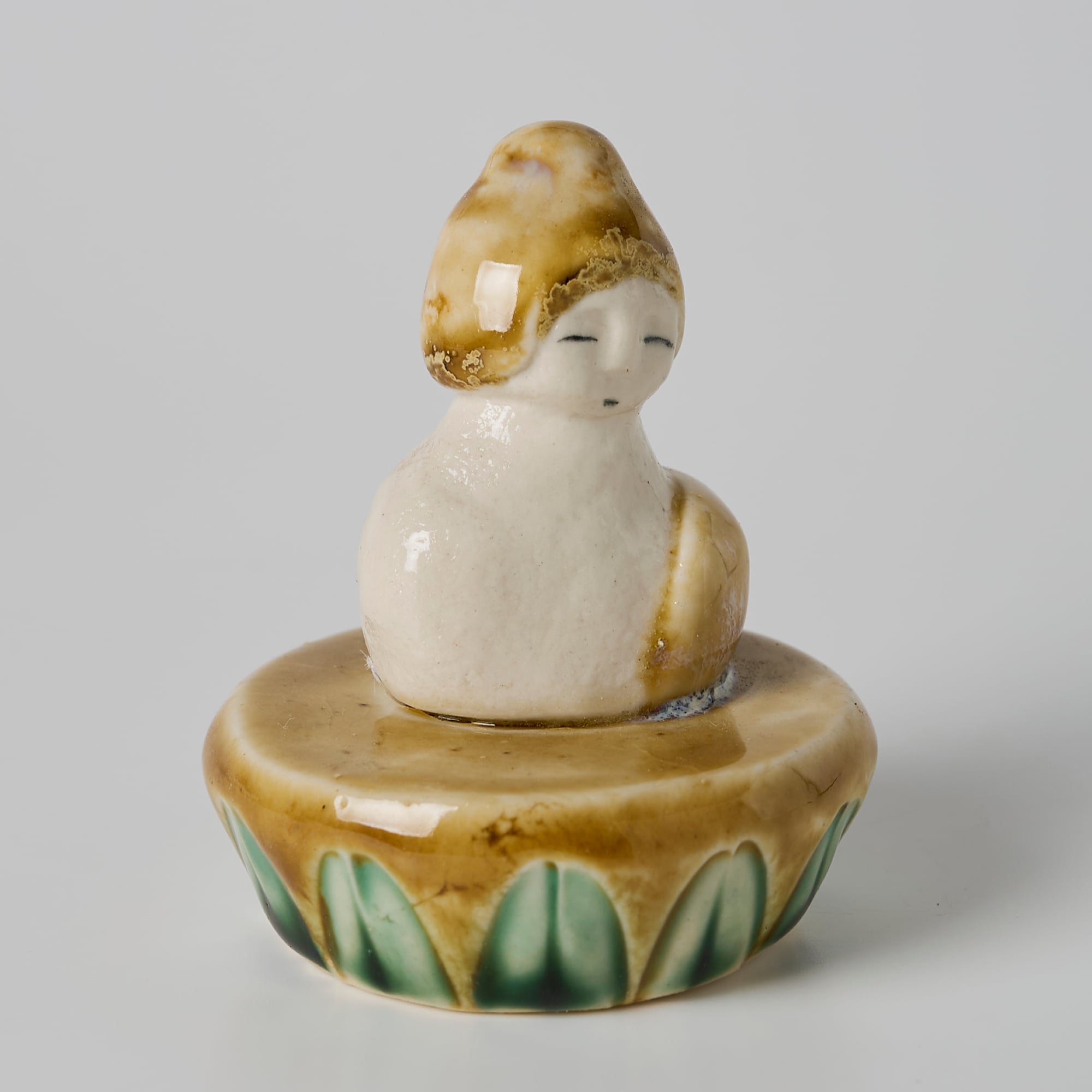 Nagisa工房／陶芸作品／ちいさな仏さま_06(木製台座付き) | Gallery