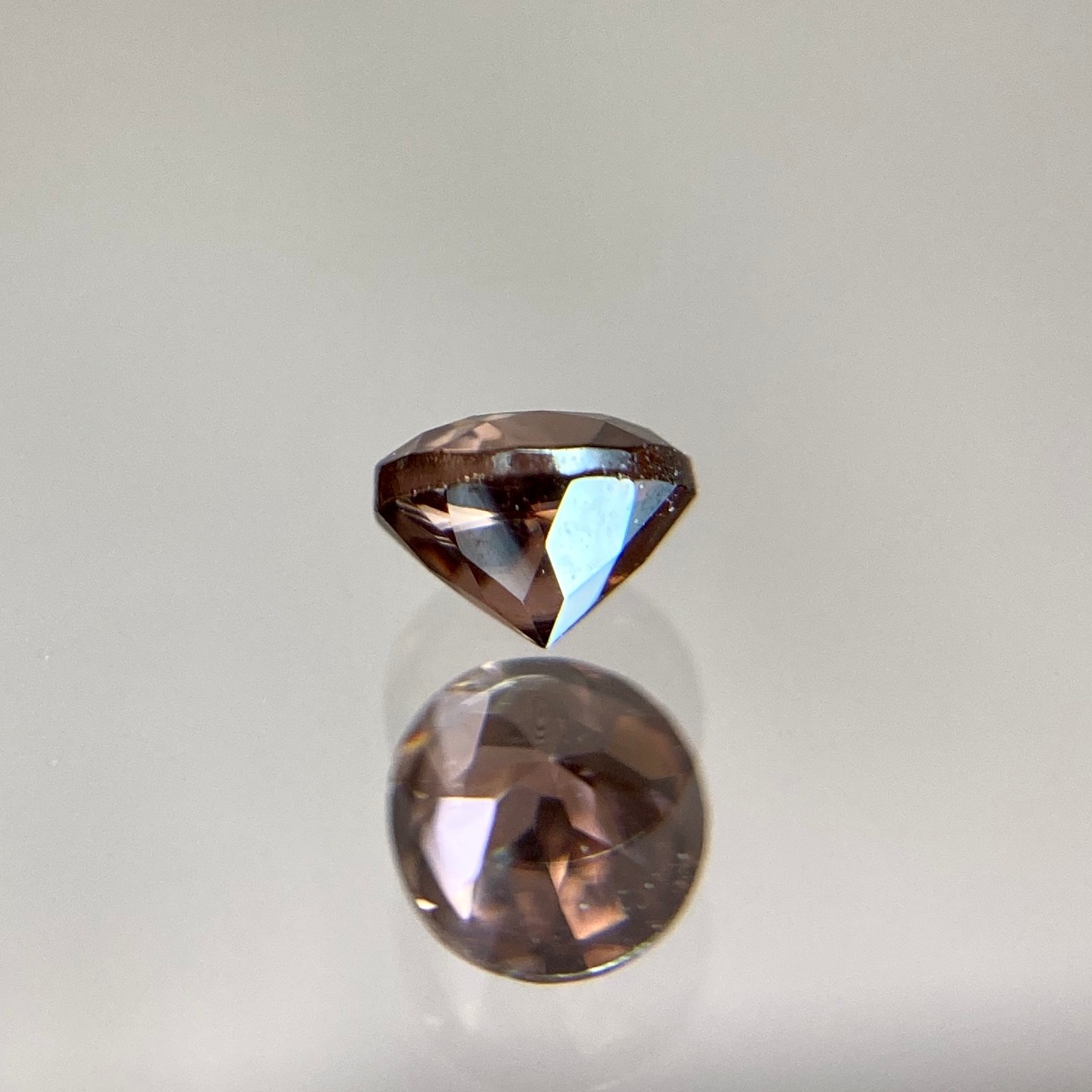 ジルコン 0.446ct ピンクブラウン 簡易ソーティング付き No.104