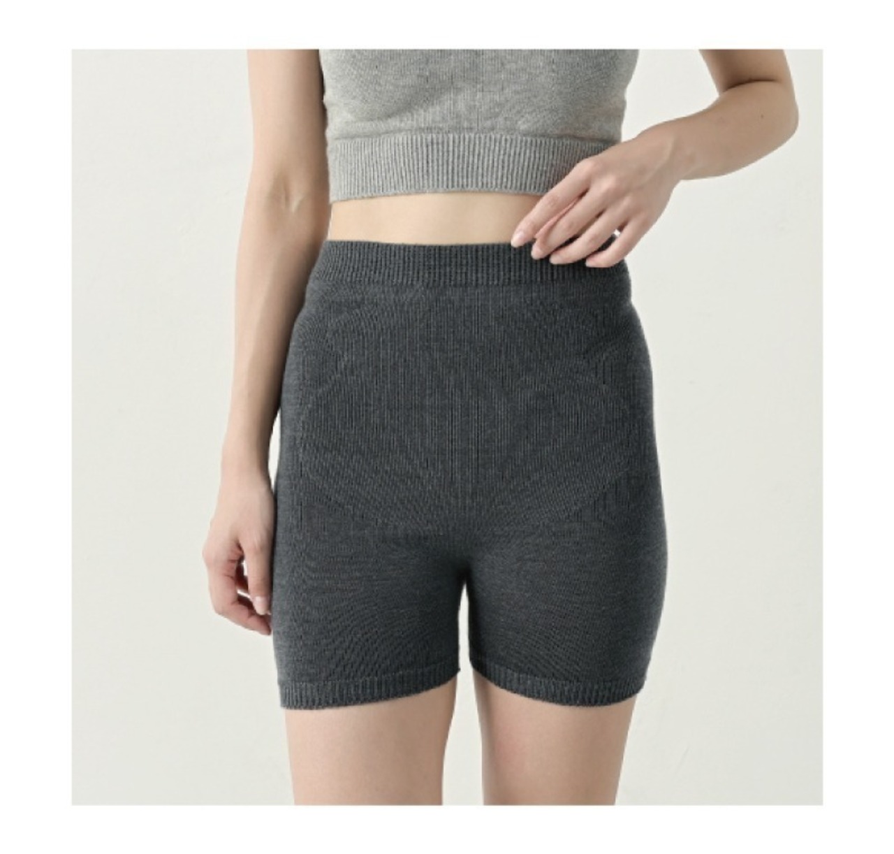 コンテックス　ぬいめのないウールコットンのはらまきパンツ