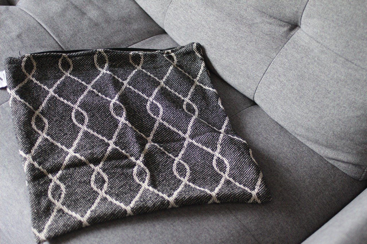 MUKT  クッションカバー(ヌードクッション付)