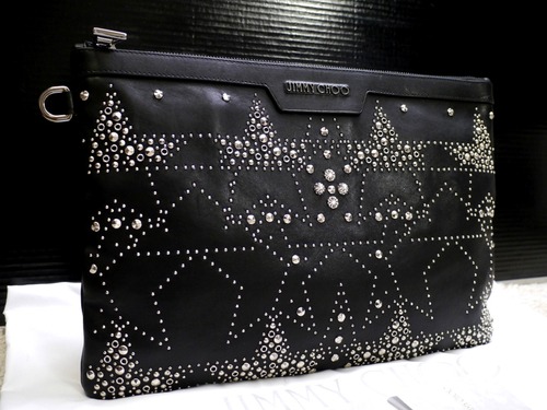 未使用★JIMMY CHOO ジミーチュウ DEREK デレク A4対応 マルチスタッズ クラッチ バッグ ドキュメントケース 黒★ 使い勝手の良いサイズ感