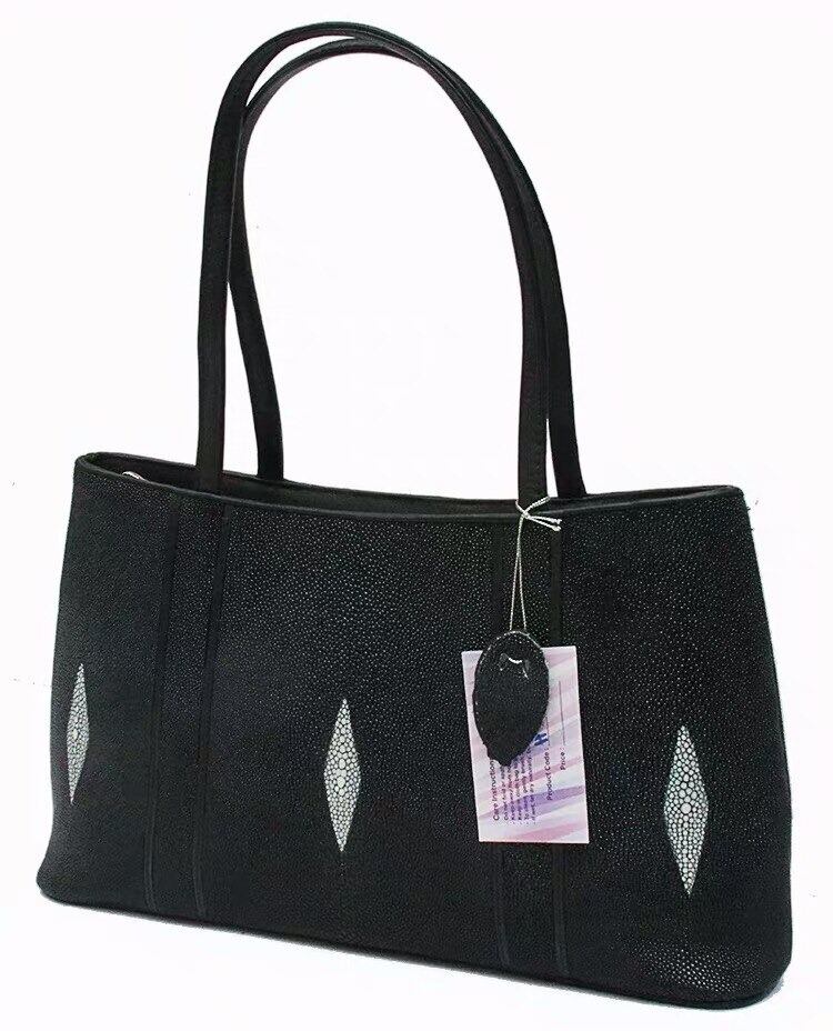 伊と忠 和洋装バッグ スティングレー(アカエイ皮革) 楽天市場】スティングレイ バッグの通販