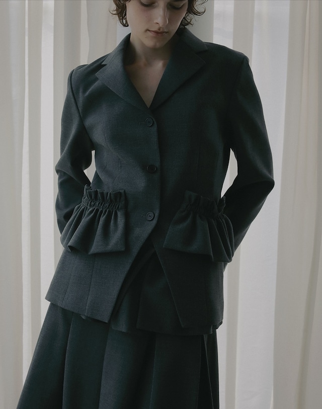 MANOF RUFFLE POCKET JACKET 2色展開