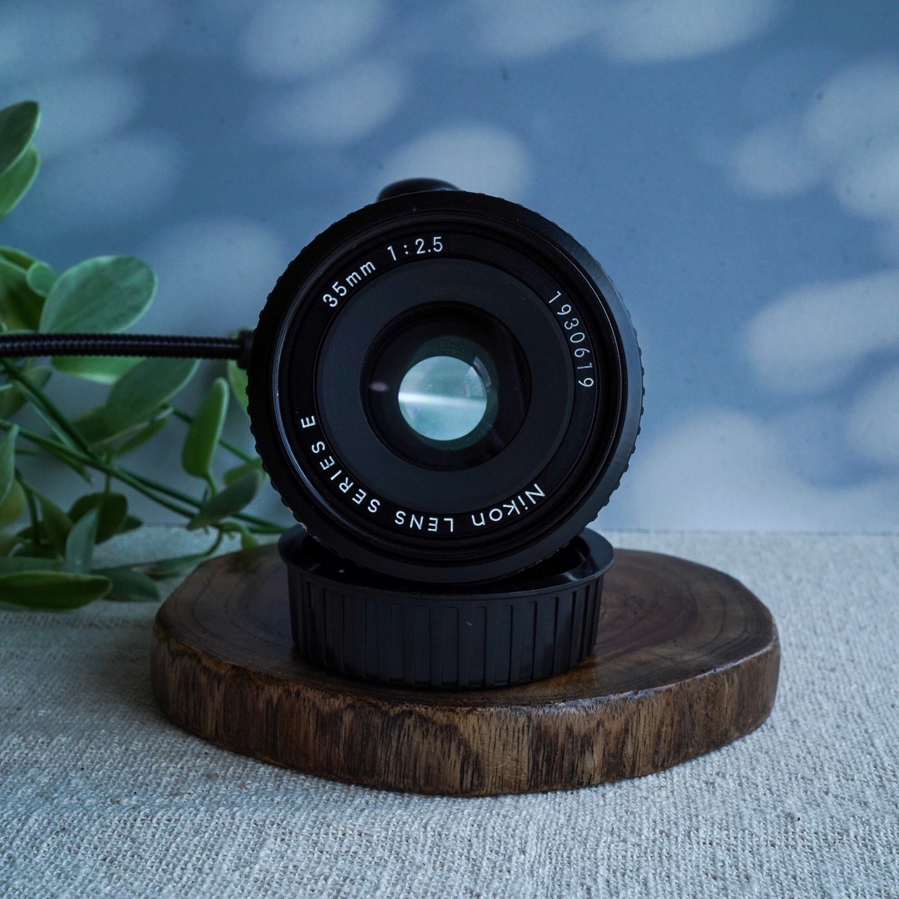 【セール品】Nikon Lens series E 35mm f2.5 可愛らしい広角レンズ