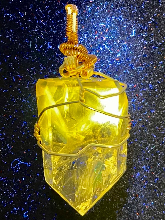 1) 神聖なる導き・内なる光(真実)「パウエライト」ファントム・アメジストPT(研磨ポイント)