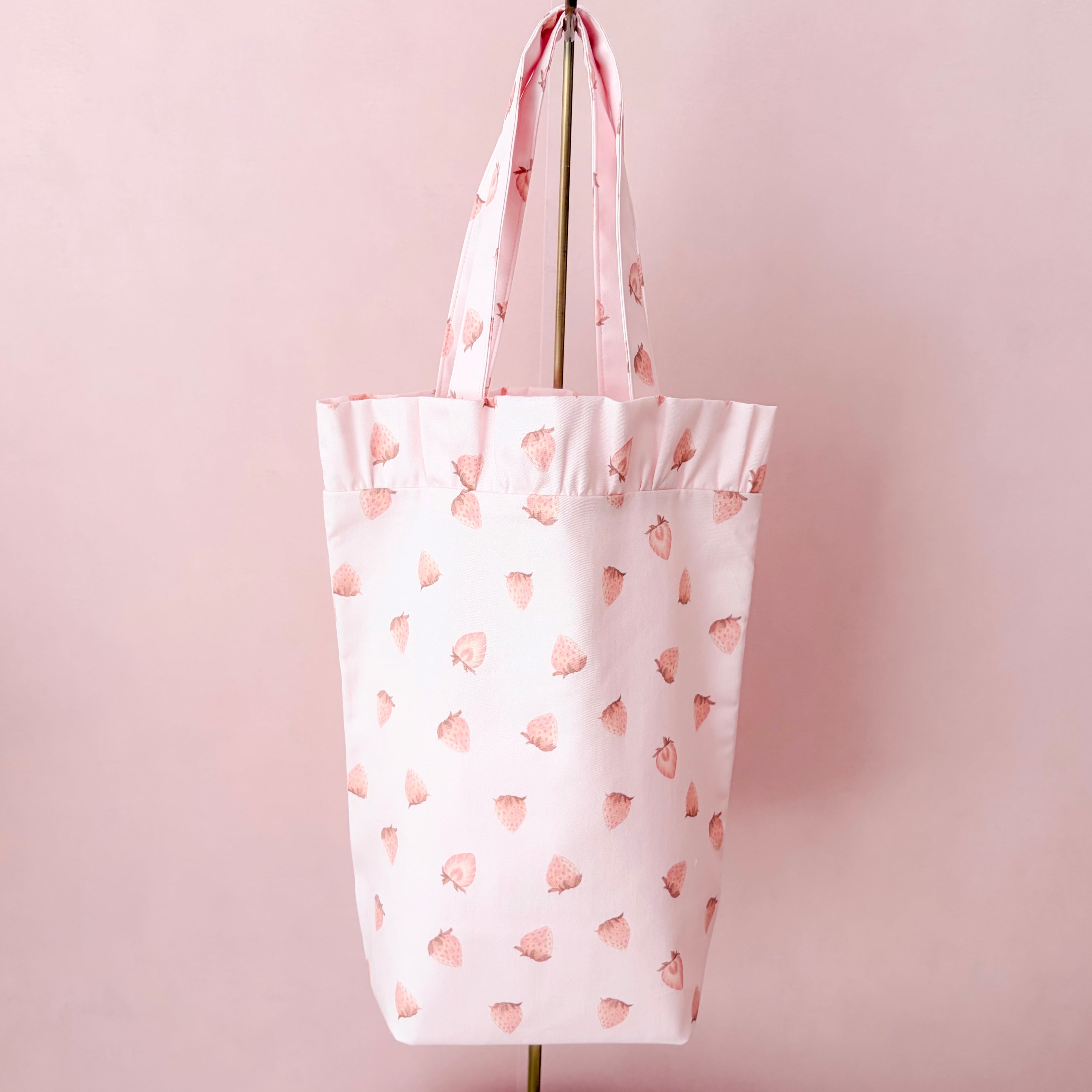 Strawberry トートバック