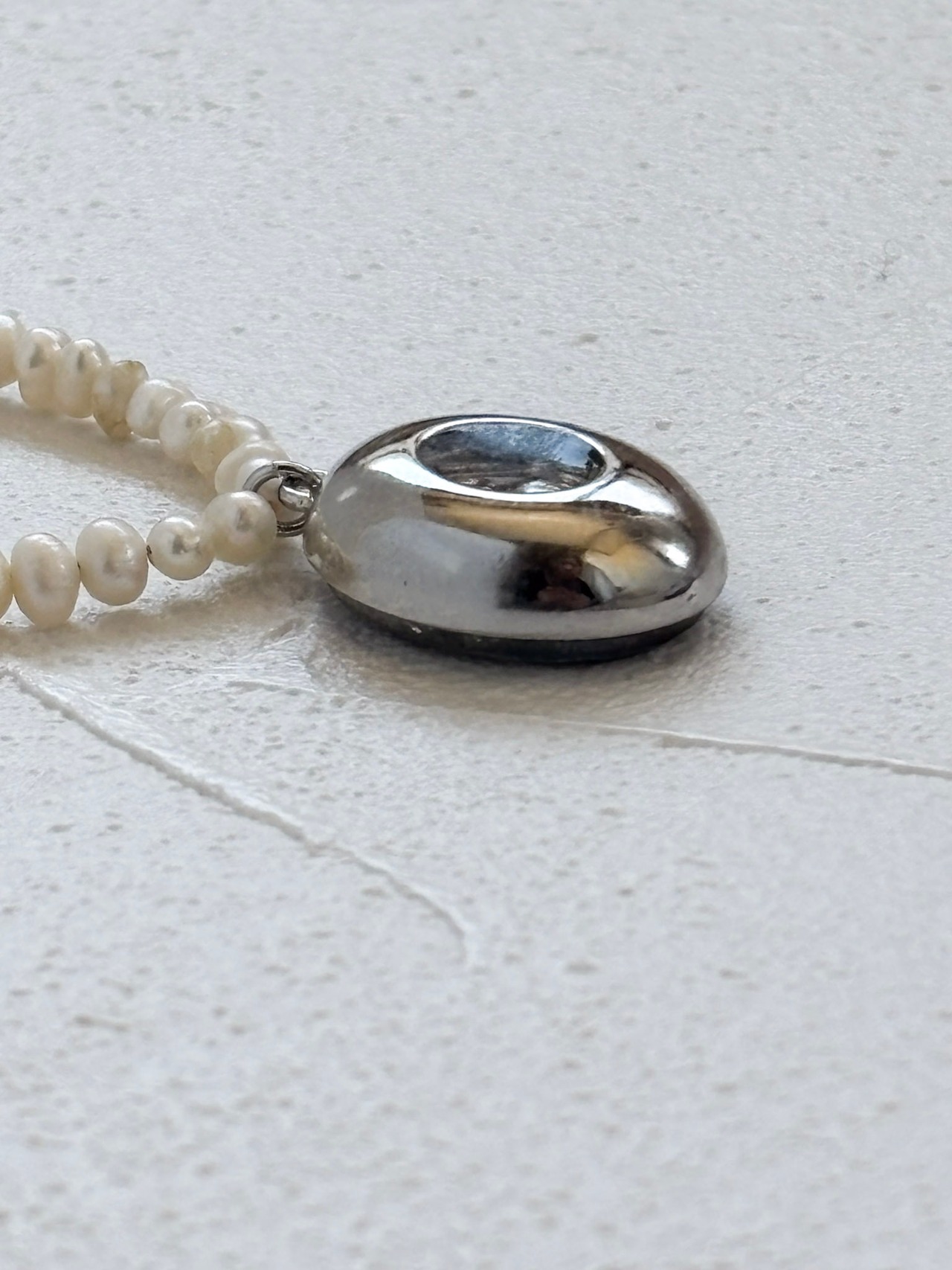 Iris（イリス） ー 3WAY ヴィンテージインタリオと淡水パールのネックレス