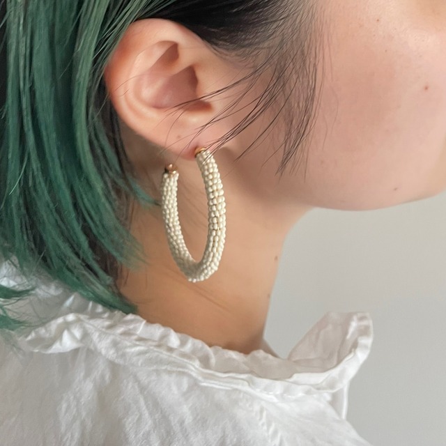 Beads hoop pierce