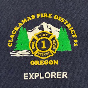 【JERZEES】メキシコ製 オレゴン消防署 FIRE RESCUE OREGON ワンポイントロゴ バックプリント ビッグロゴ ハーフジップ スウェット プルオーバー ネイビー 裏起毛 M US古着